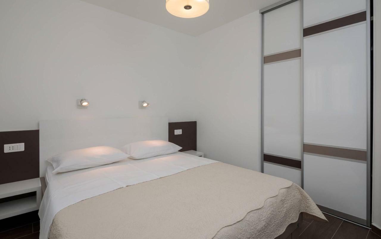 Apartmani Kos D Supetar Zewnętrze zdjęcie